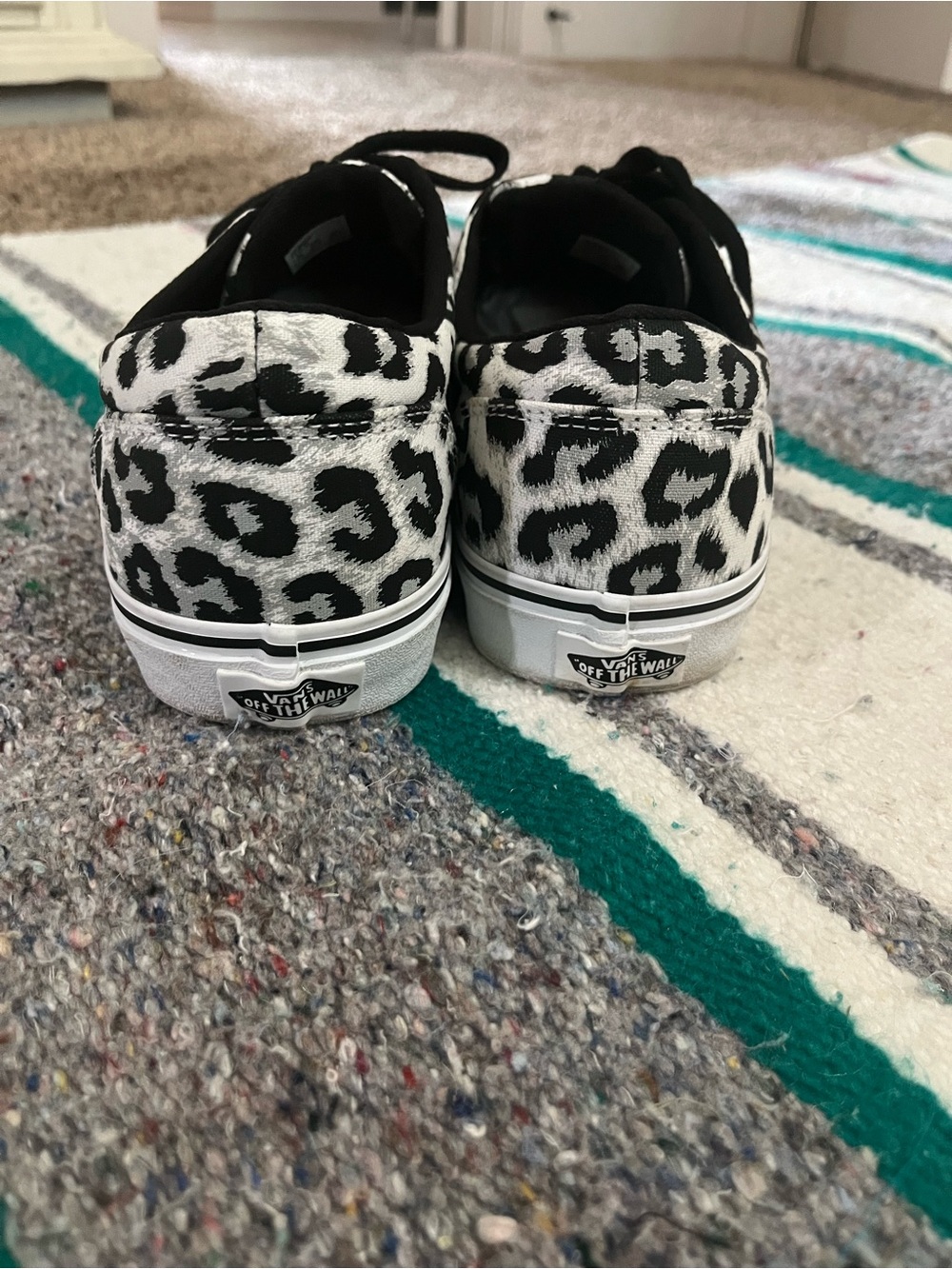 Vans Doheny Snow Leopard Black White Classic Sneakers Women’s Size 10 - Picture 6 of 11
